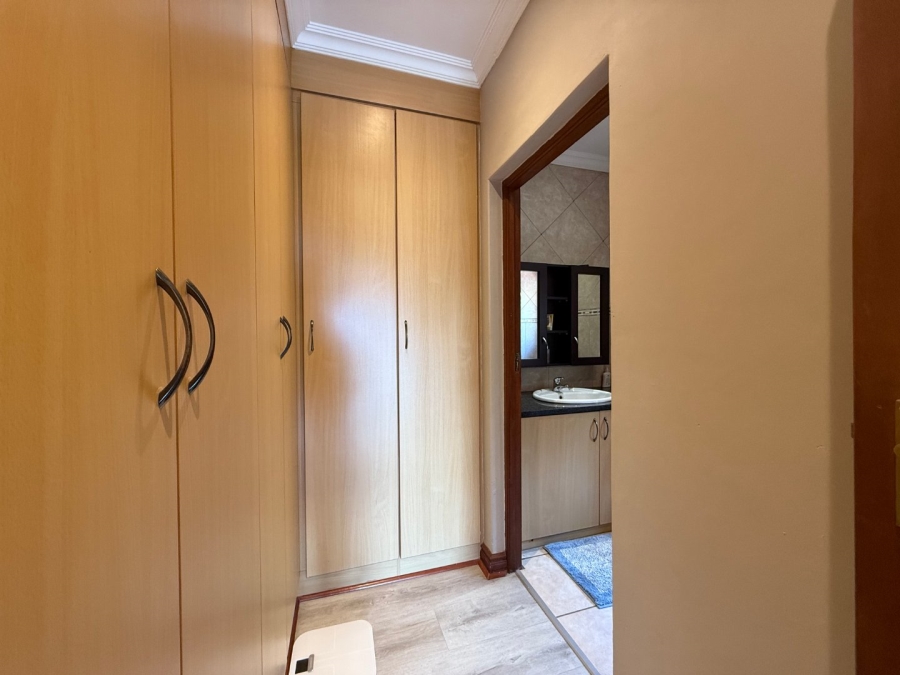 4 Bedroom Property for Sale in Birdwood Estate North West